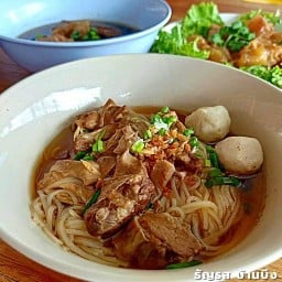 ก๋วยเตี๊ยวธัญรส เกาเหลารสเด็ด บ้านบึง