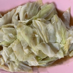 กะหล่ำปลีผัดน้ำปลา