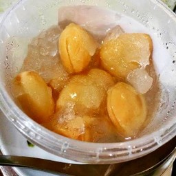 สละลอยแก้ว