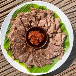 ร้านลาบควาย (ลุงเริญ)