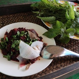 ลาบควายดิบ
