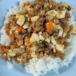 ไข่เค็มหมูสับราดข้าว