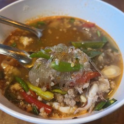 วุ้นเส้นต้มยำ