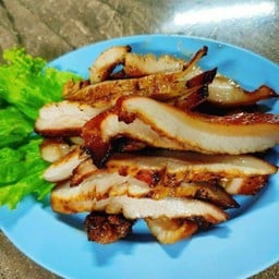 คอหมูย่าง