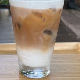 กาแฟลาเต้เย็น
