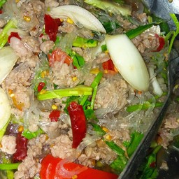 ยำวุ้นเส้นหมูสับ