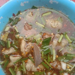 ต้มเครื่องในหมู