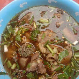 ต้มเครื่องในเนื้อไม่ขม