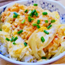 ข้าวไข่ตุ๋นไก่กรอบ