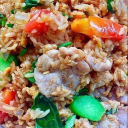 ข้าวผัดหมูชิ้น