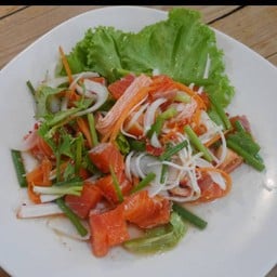 ยำแซลมอน