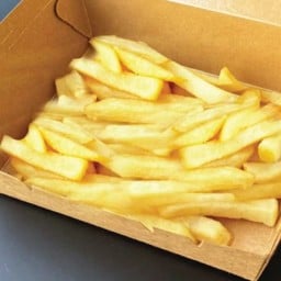 Stupid fries เกี๊ยวซ่าลานจามจุรี