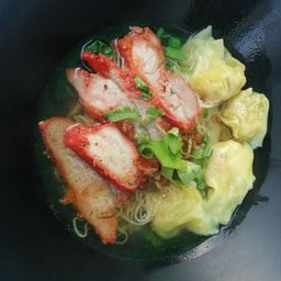 ร้านเจ๊ใหญ่... ก๋วยจั๊บหมูน้ำข้น