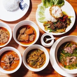 Madee Restaurant-ร้านอาหารมาดี(ฮาลาล)