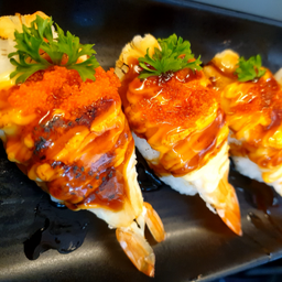 กุ้งซูชิไส้ทะลักทะลวง