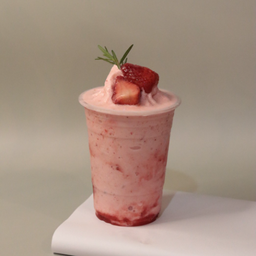 สตรอเบอร์รี่โยเกิร์ตสมูทตี้