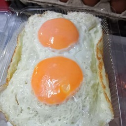 2 Fried Eggs