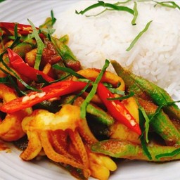 ข้าวพริกแกงรวมมิตร