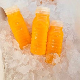 น้ำส้มคั้น