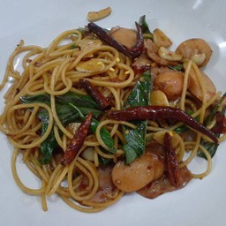 สปาเก็ตตี้กระเพราพริกแห้ง