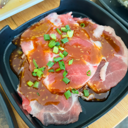 เนื้อซอสมันเดย์