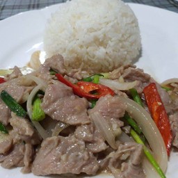 ข้าวราดเนื้อน้ำมันหอย