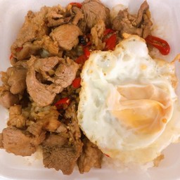 ข้าวหมูผัดปลาร้า STIR-FRIED PORK WITH  PLARA