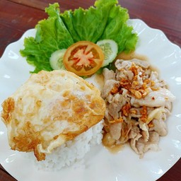 ข้าวกระเทียม