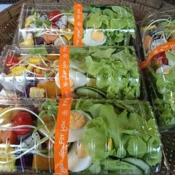 สลัดไข่ต้ม