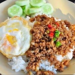 ข้าว หมูสับกระเทียม