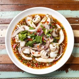 ยำปลาหมึก