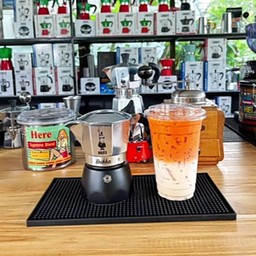 ชาไทยนมสดเย็น