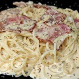 สปาเก็ตตี้ คาโบนาร่า
