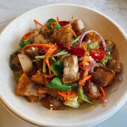 ยำหมูกรอบ