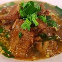 ก๋วยเตี๋ยวปากซอย ซอยเพชรบุรี12/10