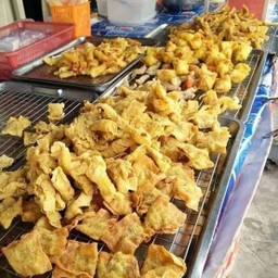 เกี๊ยวหมูทอด