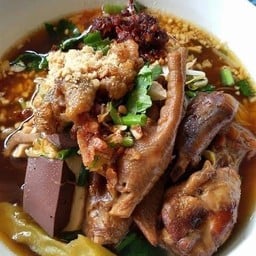 J A ก๋วยเตี๋ยวไก่มะระ