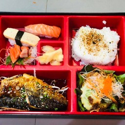 เบนโตะปลาซาบะย่างเทริยากิ