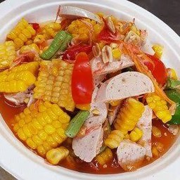 ตำข้าวโพดหมูยอ