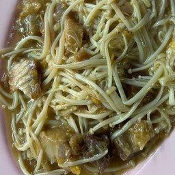 เห็ดเข็มทองผัดหมูกรอบ กุ้ง