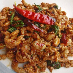 ข้าวผัดกะเพราพริกแห้ง