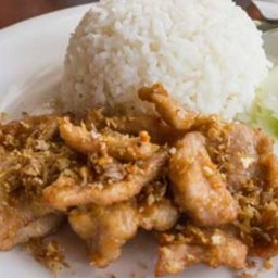 ข้าว หมูกระเทียมพริกไทย