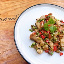 หมูกรอบคั่วพริกเกลือ