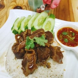 ข้าวหน้าหมูตุ๋น