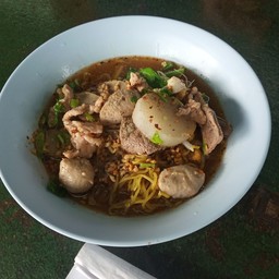 ก๋วยหมูต้มยำ