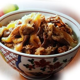 ข้าวหน้าหมูซอสญี่ปุ่น