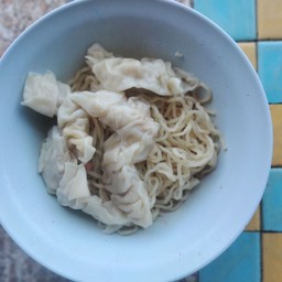 บะหมี่+เกี่ยว(สำหรับเด็กไม่ใส่ผัก)