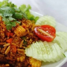 ข้าว-คลุกเครื่องแกง+เนื้อทอด+ไข่ข้น