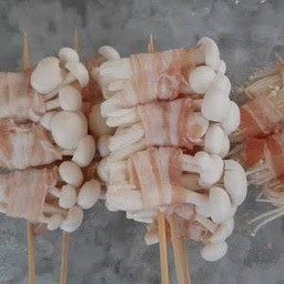 เบคอรพันเห็ดหลินขาว