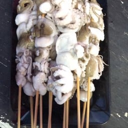 ลูกชิ้นหมูทิพย์ หนองรี หนองรี